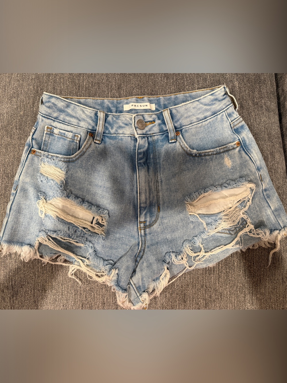 PacSun Light Wash Distressed High Rise Festival Denim Shorts Sz 26